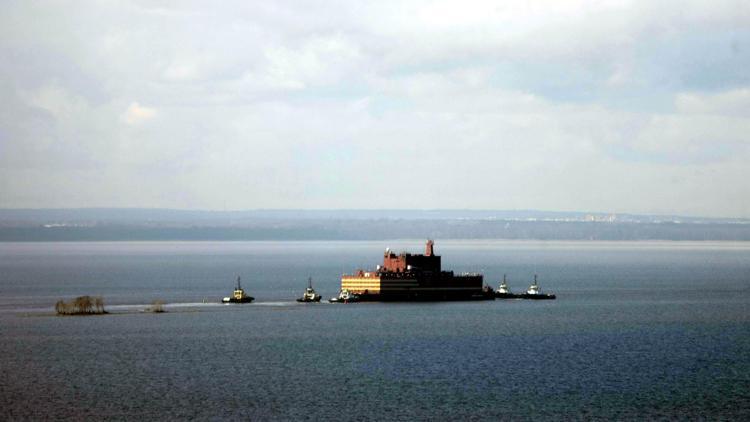 Rusya dünyadaki ilk yüzer nükleer santralini deniyor