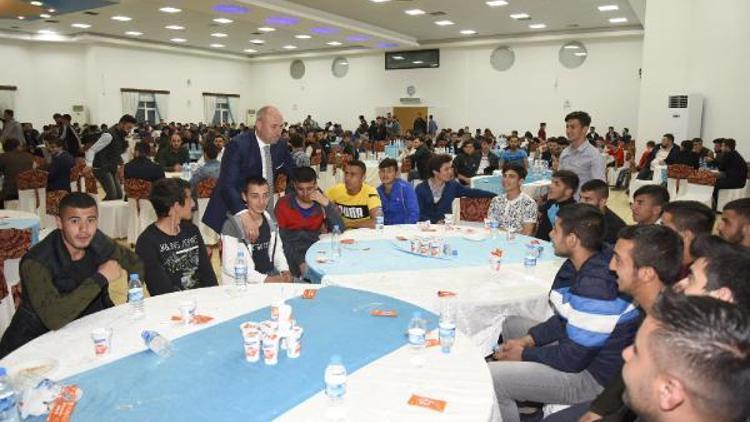 Başkan Togar, AK Parti gençlik kolları üyeleri ile bir araya geldi