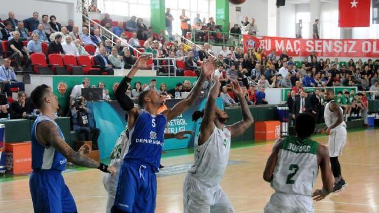 Yeşilgiresun Belediyespor-Demir İnşaat Büyükçekmece: 95-80