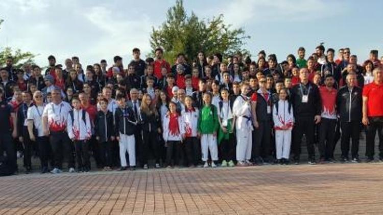 Türk tekvandoculardan 41 madalya
