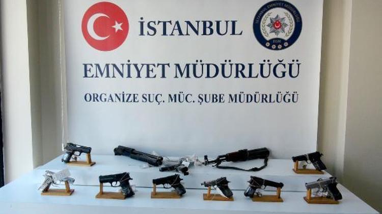 Beyoğlunda suç örgütü operasyonu: Gözaltına alınan 38 kişi adliyeye sevkedildi