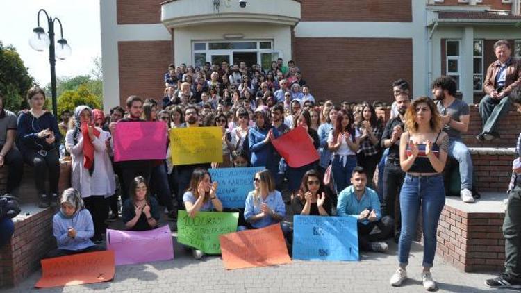 Anadolu Üniversitesi öğrencilerinin bölünme protestosu