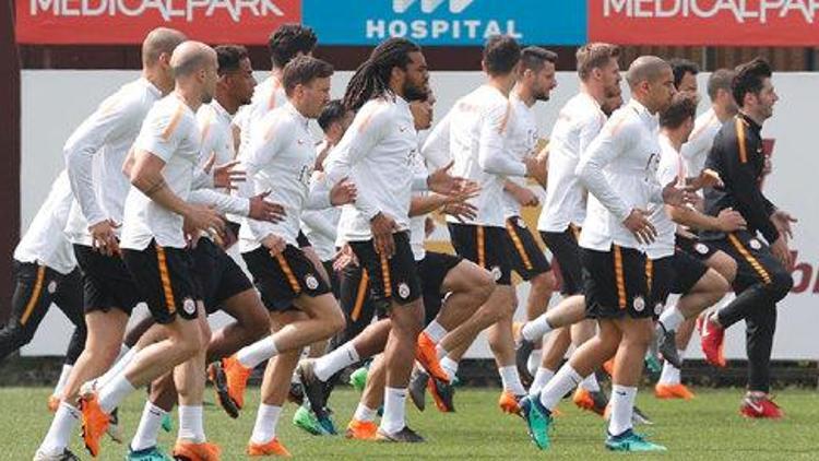 Galatasarayda Akhisarspor maçı hazırlıkları devam ediyor