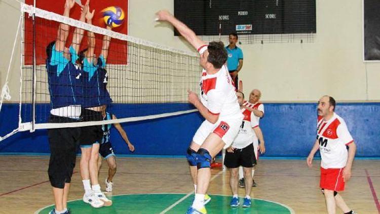 Kurumlar arası voleybol turnuvası sona erdi