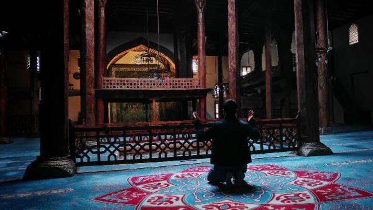 UNESCO listesindeki Eşrefoğlu Camisi, zamana meydan okuyor
