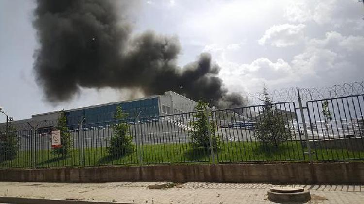 Eskişehirde havacılık firması fabrikasında yangın/ Ek fotoğraflar
