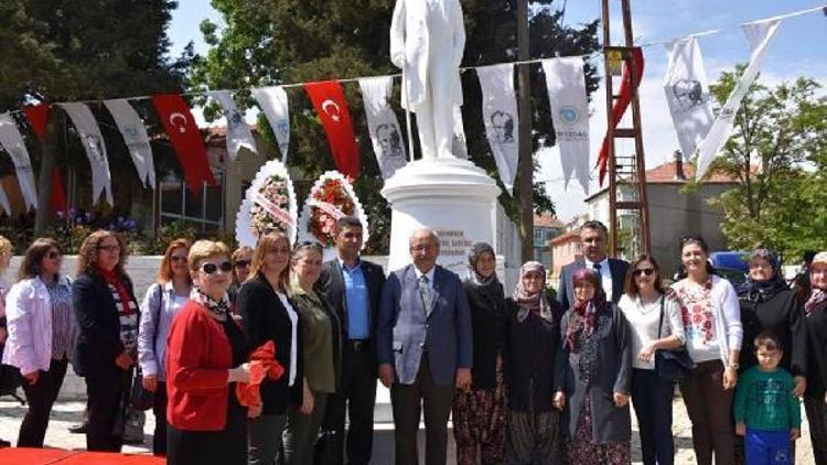 Malkaranın Çavuşköy Mahallesine Atatürk Anıtı