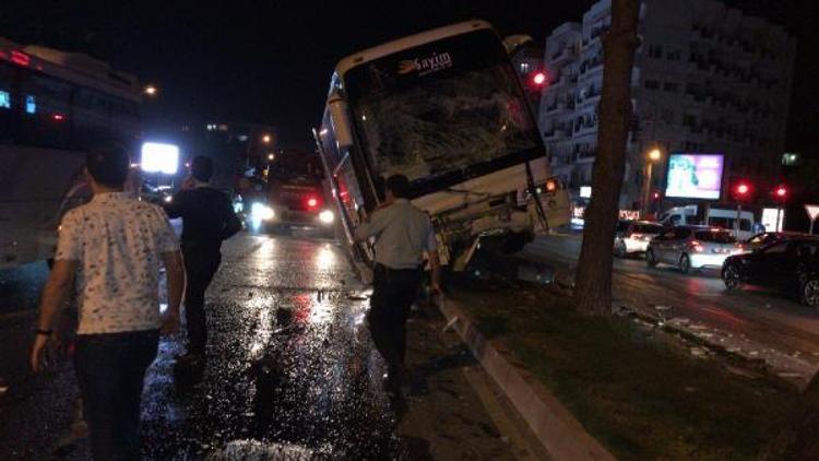 Antalyada zincirleme kaza: 7 yaralı