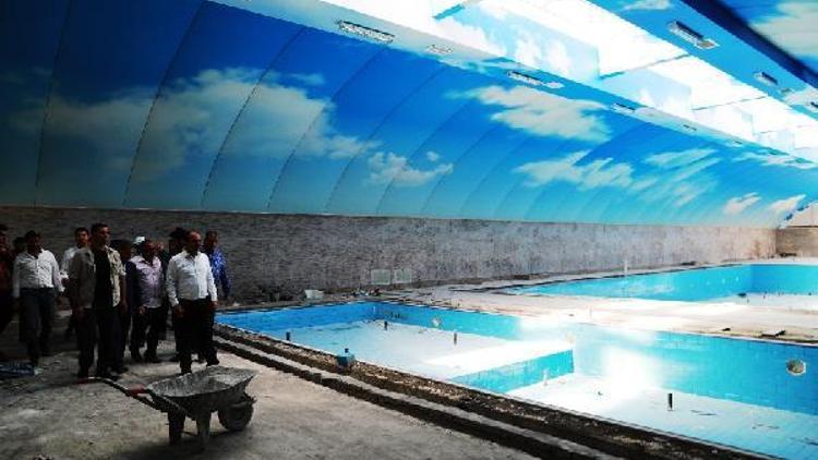 Yarı Olimpik yüzme havuzu inşaatı devam ediyor