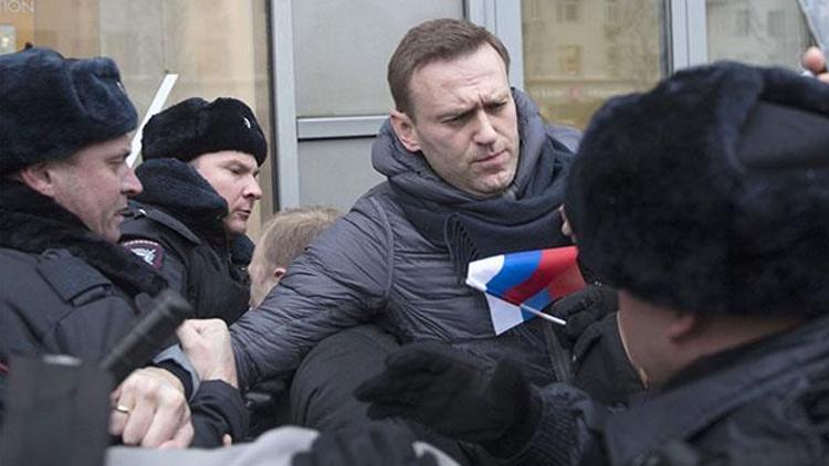 Rus muhalif lider Navalnıy selbest