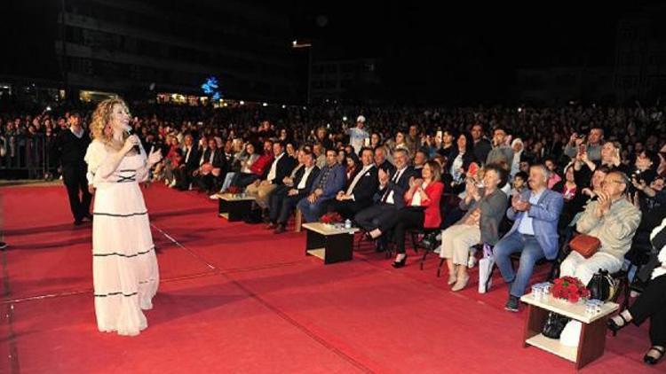Lüleburgazlılar baharı Linet konseri ile karşıladı