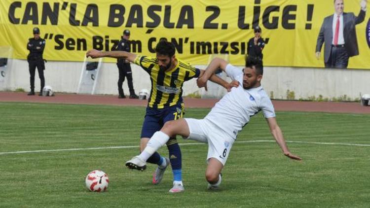 Tarsus İdmanyurdunun golcüsü Ergun Cengiz, 21 golle krallığı kaptı