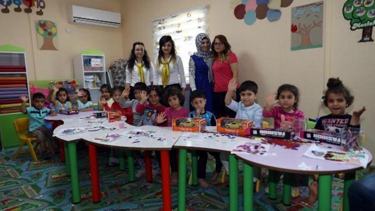 Diyar Masa gezici ekiplerinden kreş çocuklarına oyuncak