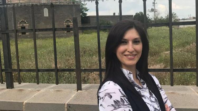 Hilal Alper AK Parti Diyarbakır milletvekili aday adayı oldu