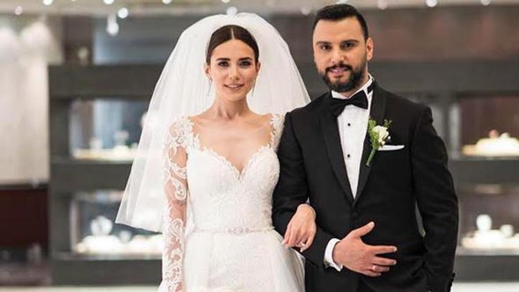 Türkiye evlenmemi bekliyormuş