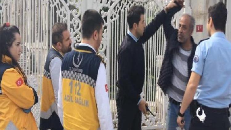 Beşiktaşta polis ve sağlık ekibinin zor anları