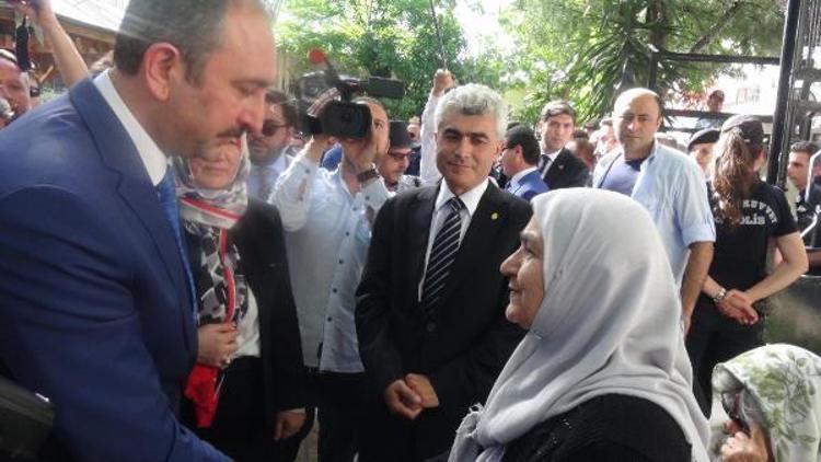 Adalet Bakanı Gül, şehit Başsavcının ölüm yıldönümü için Sökede