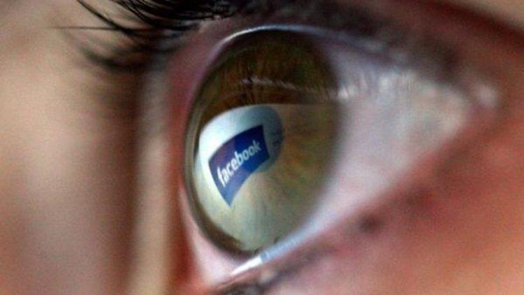 Facebook veri skandalından sonra yaşadığı düşüşten toparlandı