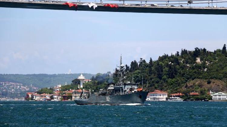 (FOTOĞRAF) iKİ Rus askeri gemisi Boğazdan art arda geçti