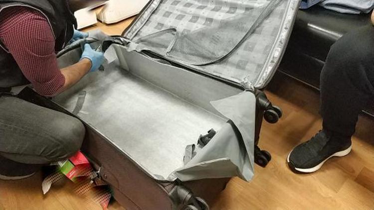 Brezilyadan gelen yolcunun valizinde uyuşturucu ele geçirildi