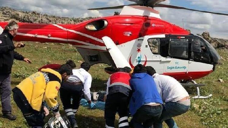 Dağlık bölgeden helikopter ambulansla alınarak hastaneye kaldırıldı