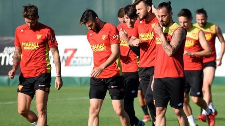 Göztepe, Galatasaray maçı hazırlıklarını sürdürdü (FOTOĞRAFLAR)