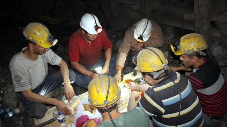 maden işçileri yerin 300 metre altında ilk sahuru yaptı
