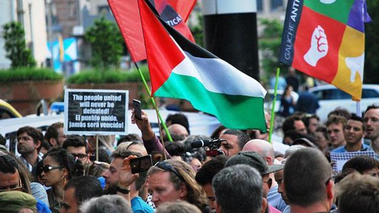 Brüksel’de İsrail karşıtı protesto