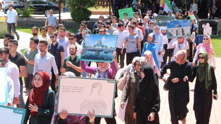 Gaziantepte üniversiteliler Kudüs için yürüdü