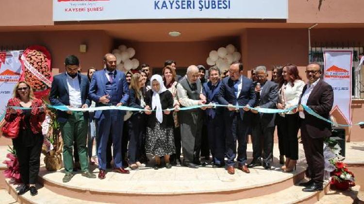 Melikgazi Belediyesi Türkiye Alzheimer Derneği Kayseri Şubesine bina tahsis etti