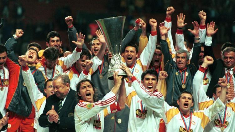 Galatasarayın UEFA Kupası zaferinin 18. yıl dönümü