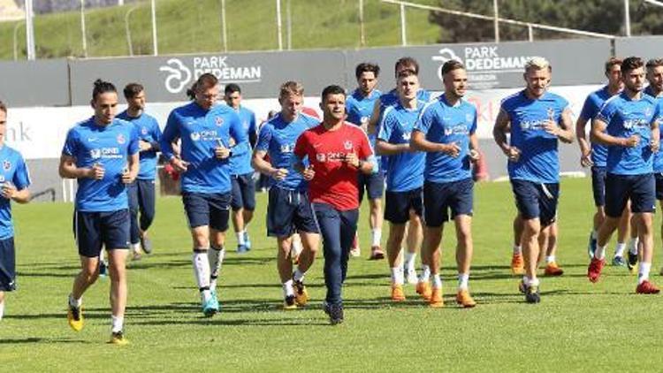 Trabzonspor’da futbolcular Çalımbay’a veda etti