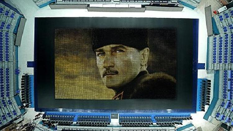 (Görüntülü Yeniden) Fenerbahçeden sıra dışı Atatürk portresi