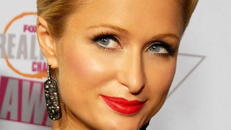 Paris Hilton yürüyecek, Mustafa Sandal söyleyecek