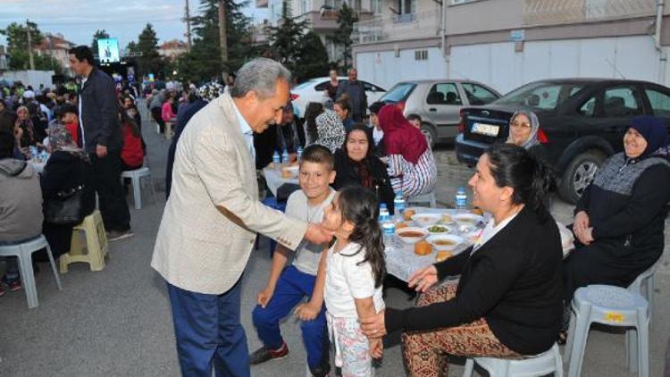 Akşehirde ramazan dolu dolu yaşanıyor
