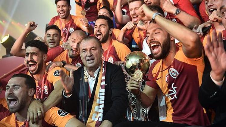 Fatih Terim: Umarım kupaları dizmeye devam ederiz