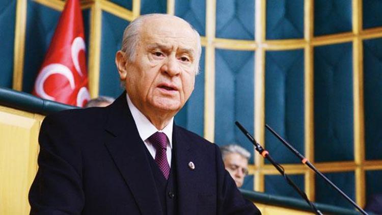 Bahçeli gece 01.39’da duyurdu: 35 vekilin 13’ü aday olmadı