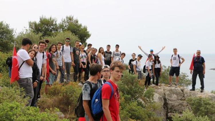 İzmirin dağlarında gençlik ateşi