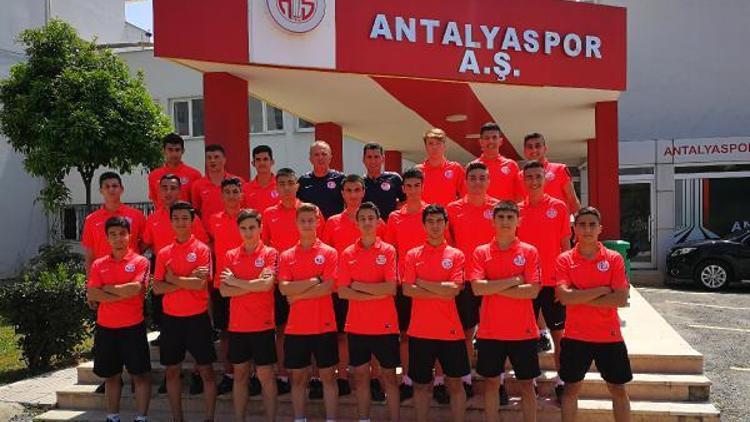 Antalyaspor U16 Türkiye 2ncisi