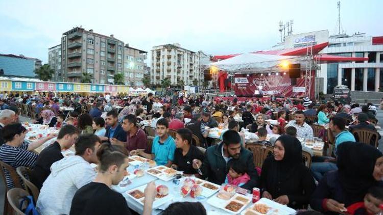 Canikte Ramazan bereketi sürüyor