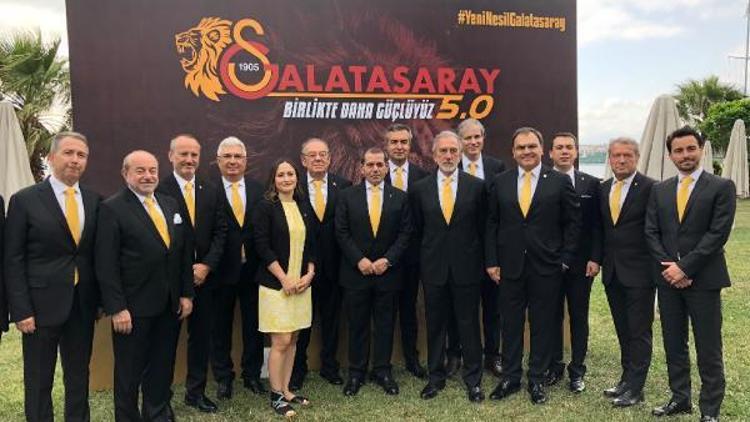 Galatasaray Başkan adayı Özbek listesini tanıttı