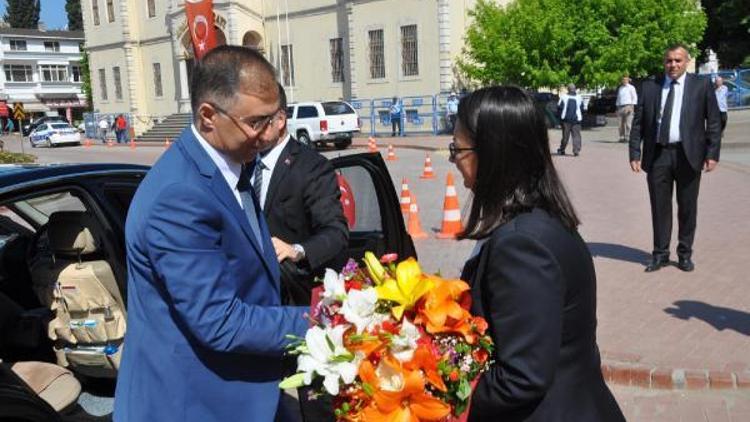 Sinop Vali Şakalar, görevine başladı