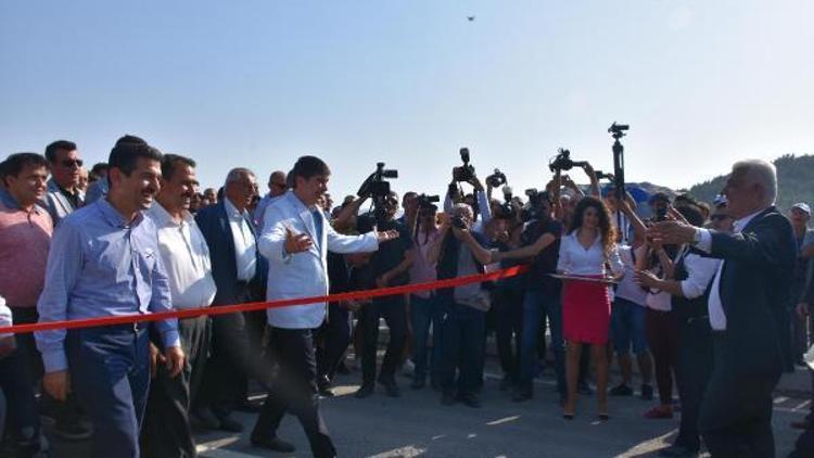 Muğla ve Antalya büyükşehir belediyelerinin ortak yaptırdığı köprü açıldı