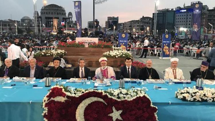 Hoşgörü dini İslamın iftar sofrası Beyoğlu’nda kuruldu