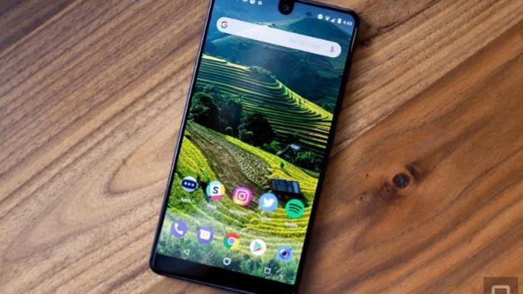 Essential Phone 2 iptal, yeni telefon yok