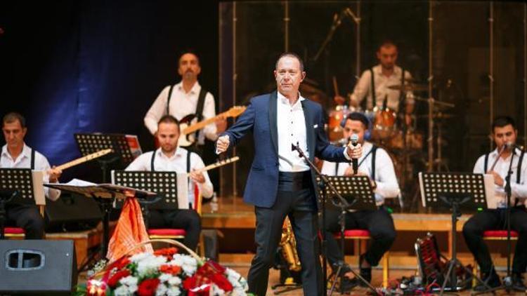 Sümer Ezgüden Kazakistanda konser