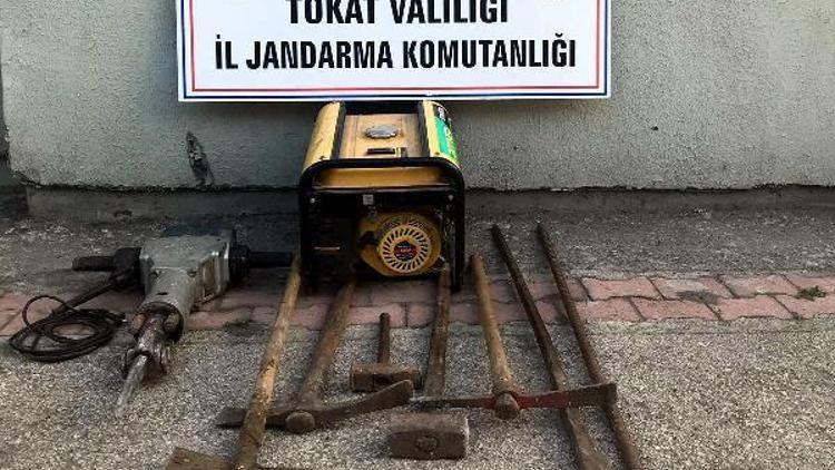 Jandarmadan kaçak kazı operasyonu