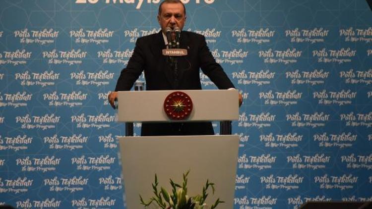Erdoğan, polis teşkilatı ile iftar programında konuştu