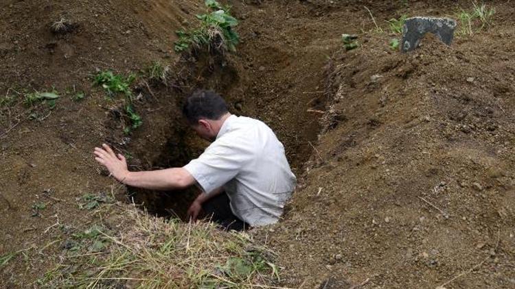 Kaçak define avcıları, 1700 yıllık Rum mezarlarını tahrip etti