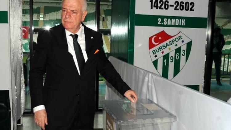 Bursaspor Olağan Genel Kurulunda oy verme işlemi başladı